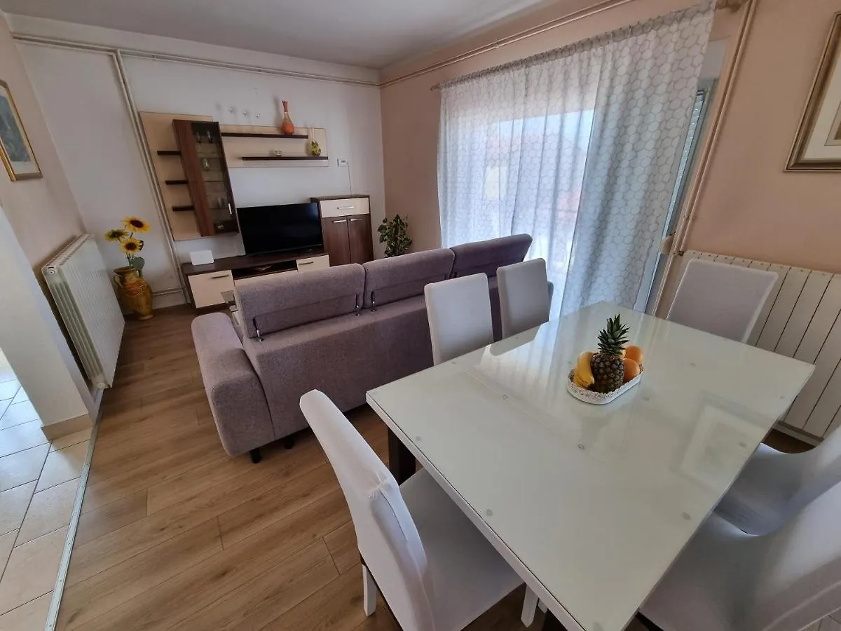 Apartment Anamarija Br. 2 Crikvenica Croácia