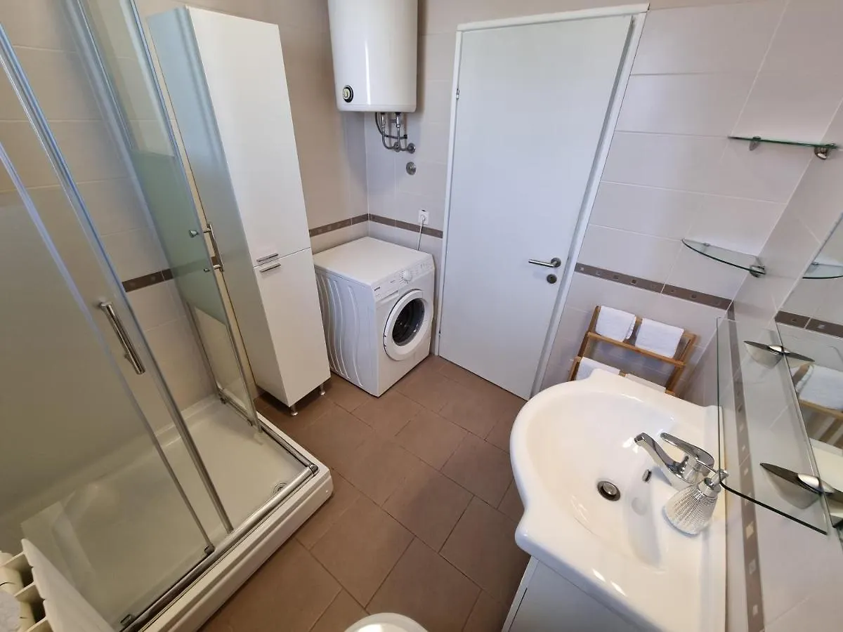 Apartment Anamarija Br. 2 Crikvenica 0*,